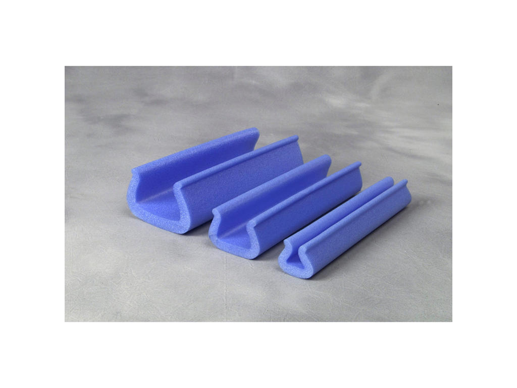 KANTPROFIL PE- U-25-35 120X2MTR