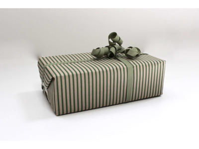 Gavepapir | grøn strib genbrug | 40 cm x 130m