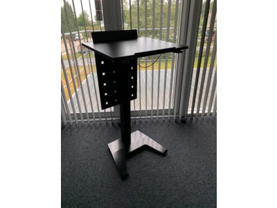 Talepult med søjle stel, bordplade mål 60x50 cm