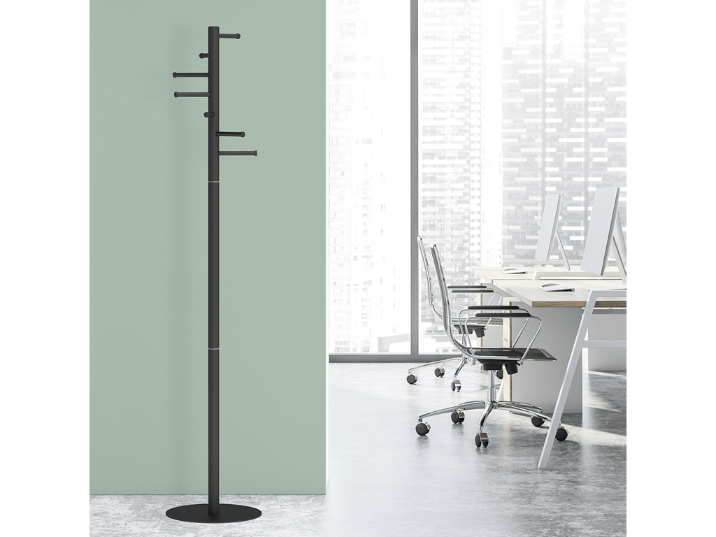 Stumtjener, mat sort metal
177 cm høj
