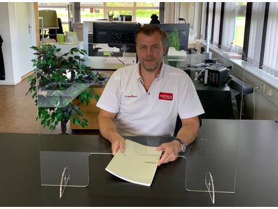 Hygiejneskærm 800 x 600 mm med udskæring