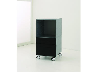 Conset metalkassette med hjul. Sort / sølv. Hylde samt 2 skuffer. 38,5 x 41,5 x 81,5 cm