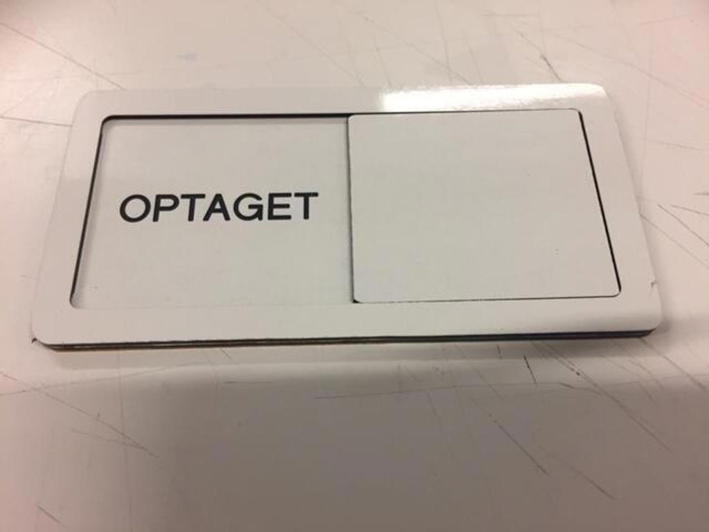 Skydeskilt optaget/fri hvid 50x100mm